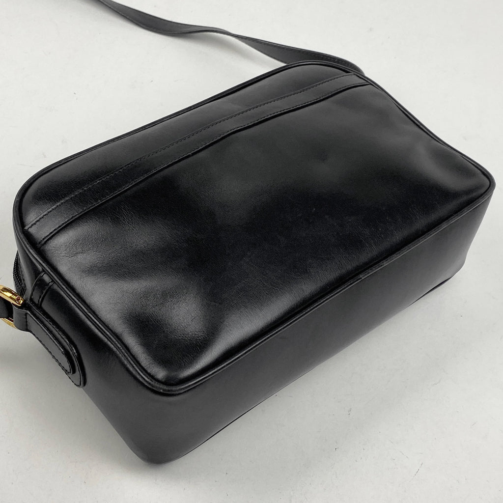 受発注オールドグッチの黒レザーGGロゴショルダーバッグ、高品質で人気の一品 バッグ