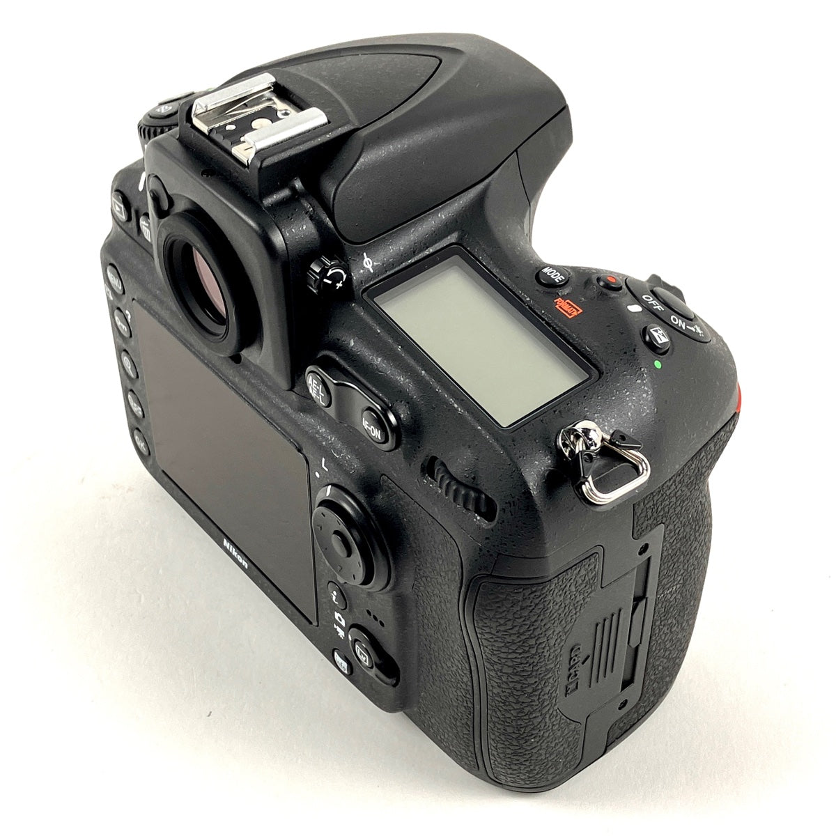 バイセル公式】ニコン Nikon D810 + AF-S DX NIKKOR 18-200mm F3.5-5.6 