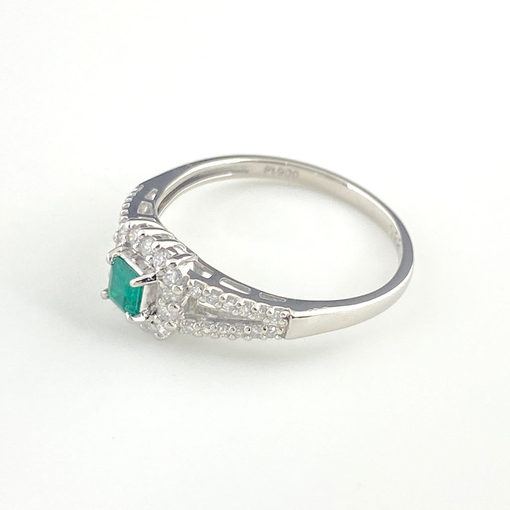 エメラルド デザインリング プラチナ 指輪 メレダイヤ リング 16.5号 Pt900 エメラルド ダイヤモンド レディース 【中古】nbjwl
