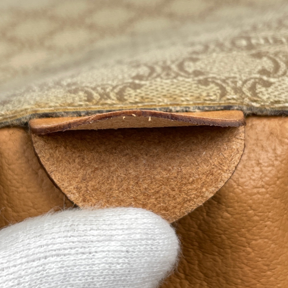 在庫一掃】 セリーヌ マカダム柄 ショルダーバッグ 斜め掛け