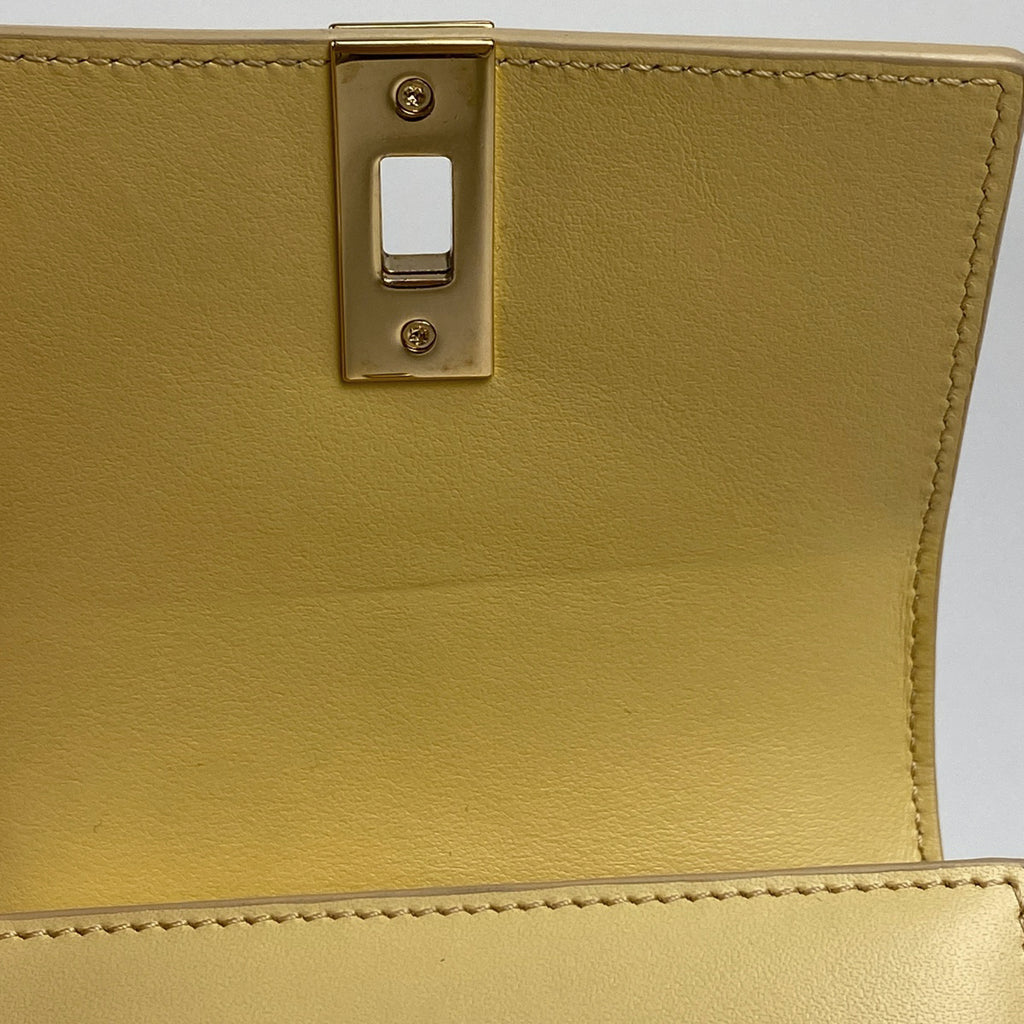 セリーヌ スモール トリフォールドウォレット 16 三つ折り財布 レザー イエロー レディース 【中古】 brbag