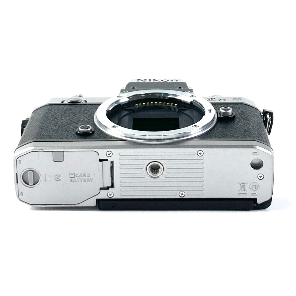 【在庫一掃】 ニコン Nikon Z fc ボディ シルバー デジタル ミラーレス 一眼カメラ 【中古】 cambb