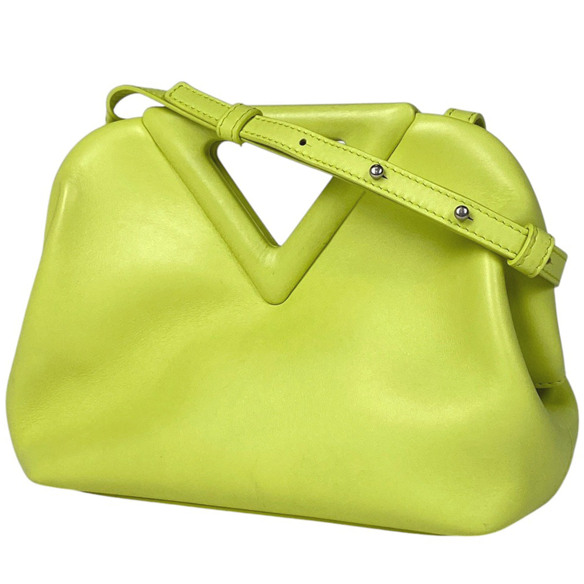 ボッテガヴェネタ トライアングル ポイント スモール ショルダーバッグ ホワイト BOTTEGA VENETA THE POINT(ボッテガヴェネタ ポイント) - 海外