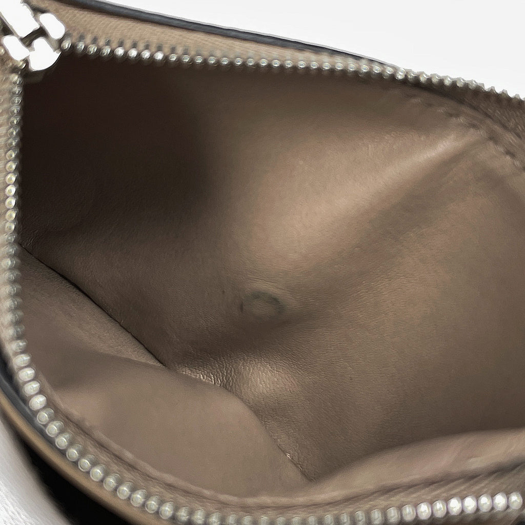 ロエベ アナグラム 三つ折り 財布 ロゴ 三つ折り財布 レザー グレージュ レディース 【中古】brbag