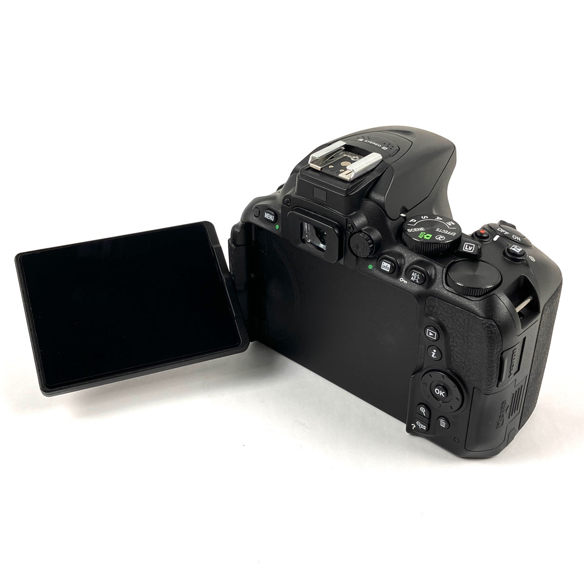 バイセル公式】ニコン Nikon D5500 18-55 VR II レンズキット ブラック デジタル 一眼レフカメラ 【中古】 - バイセルブランシェ