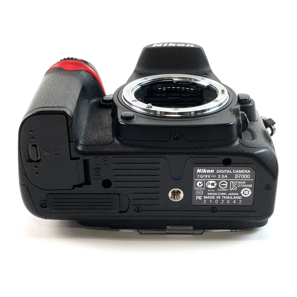 ニコン Nikon D7000 18-200 VR II レンズキット デジタル 一眼レフカメラ 【中古】