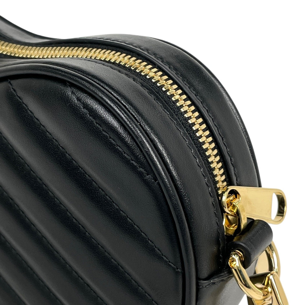 グッチ ロゴ チェーン ショルダーバッグ ハート型 ショルダーバッグ レザー ブラック 751628 レディース 【中古】brbag