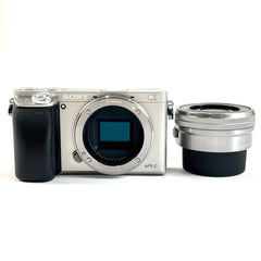 ソニー SONY α6000 パワーズームレンズキット ILCE-6000L S シルバー デジタル ミラーレス 一眼カメラ 【中古】