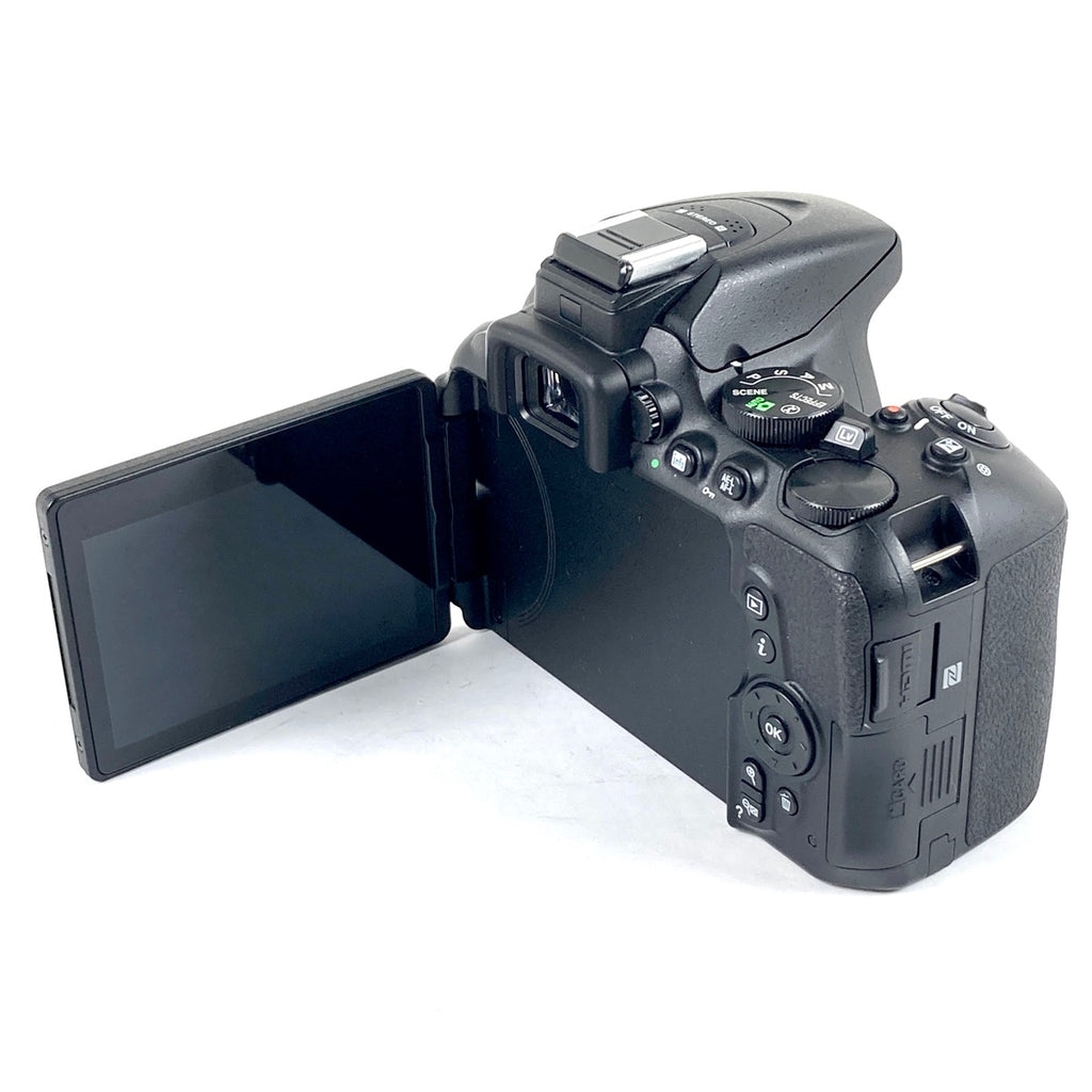 ニコン Nikon D5600 18-55 VR レンズキット デジタル 一眼レフカメラ 【中古】