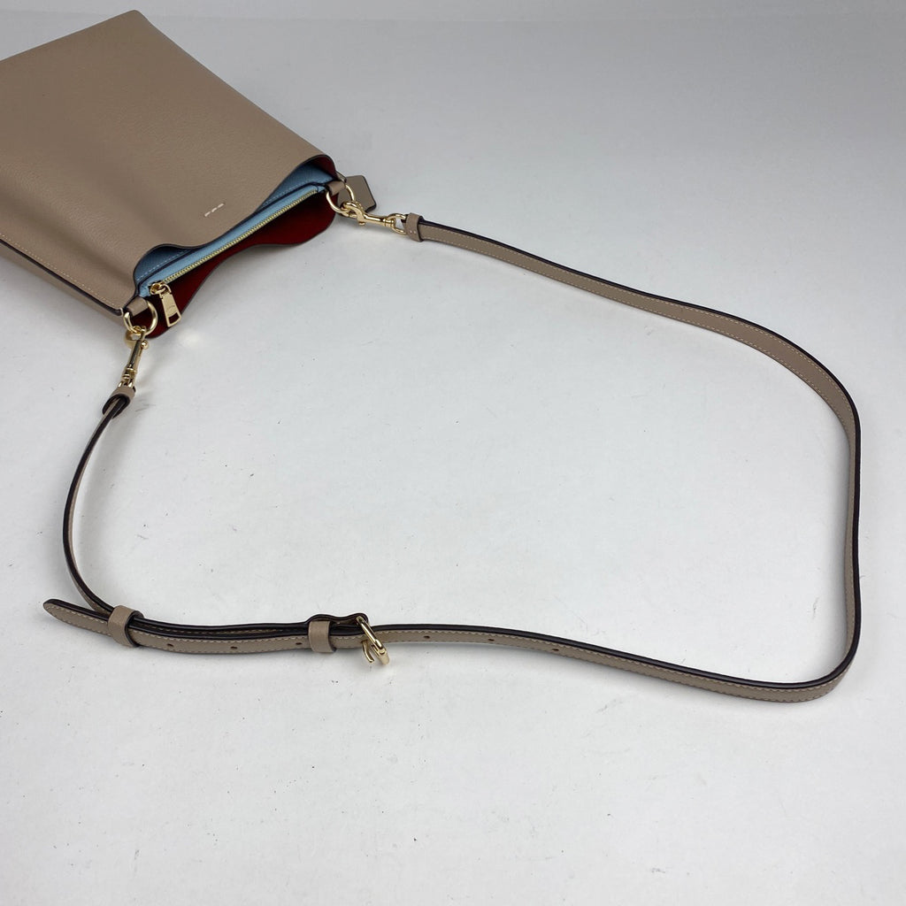 コーチ ロゴ ショルダーバッグ 斜め掛け ショルダーバッグ レザー ベージュ CA1777 レディース 【中古】brbag