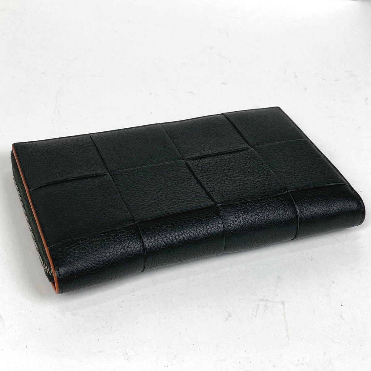 BOTTEGA VENETA マキシイントレチャートレザー カセットジップ
