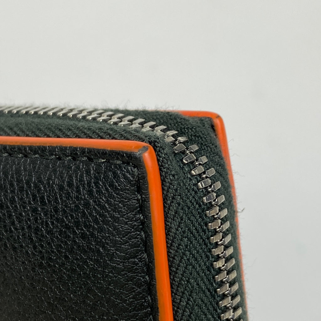 ボッテガヴェネタ マキシ イントレチャート ラウンドファスナー 長財布 カセット ジップアラウンド ウォレット 編み込み ナッパ 長財布 レザー ダークグリーン レディース 【中古】 brbag