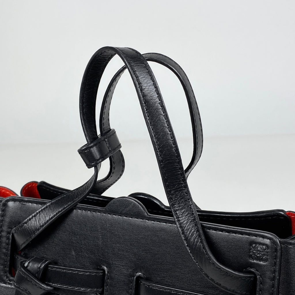 ロエベ ラゾ ミニ ハンドバッグ 2WAY ショルダーバッグ アナグラム ハンドバッグ レザー ブラック レディース 【中古】