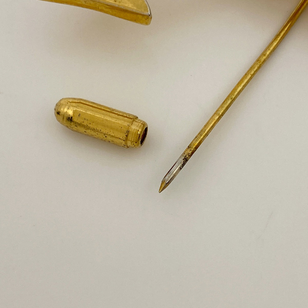 シャネル ココマーク ブローチ アロー ブローチ GP ゴールド レディース 【中古】 
 ラッピング可