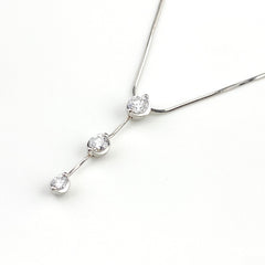 【最終値引き】 トリロジー ダイヤモンド デザインネックレス プラチナ ペンダント ネックレス Pt900 Pt850 ダイヤモンド レディース 【中古】 
 ラッピング可