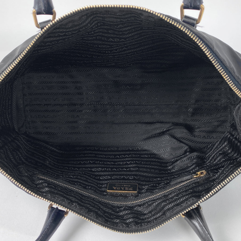 プラダ ロゴプレート ショルダーバッグ ハンドバッグ トートバッグ ナイロン ブラック レディース 【中古】brbag