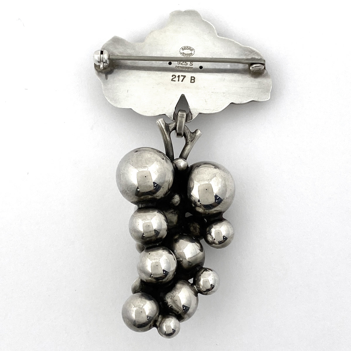 美品 ジョージジェンセン 217B ブローチ ムーンライトグレープ ブドウ 中古）ジョージジェンセン Georg Jensen ムーンライトグレープ