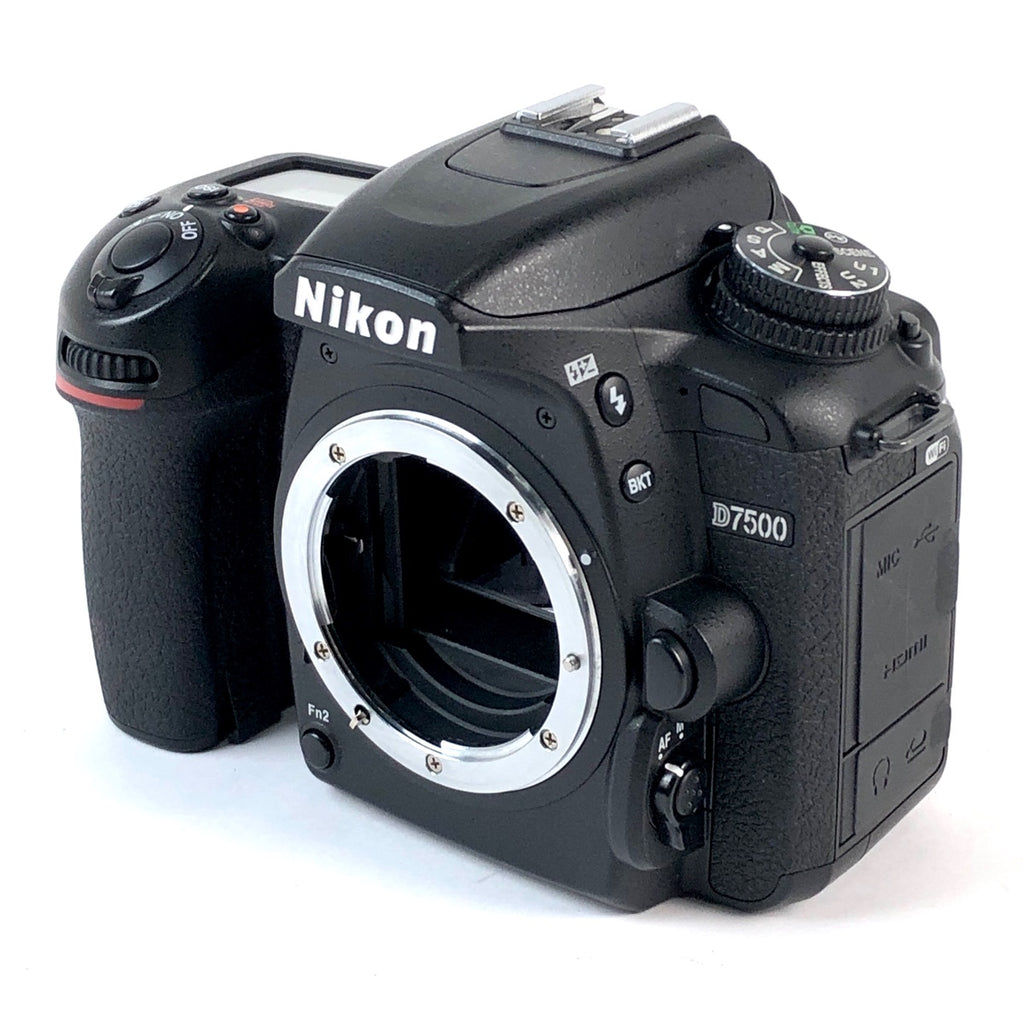 ニコン Nikon D7500 + AF-S DX NIKKOR 18-140mm F3.5-5.6G ED VR デジタル 一眼レフカメラ 【中古】