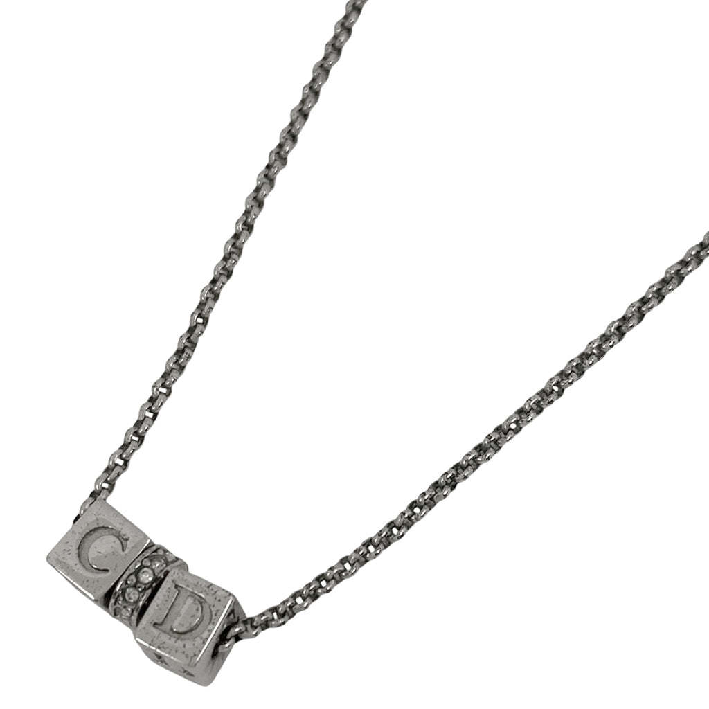 クリスチャンディオール ロゴ ラインストーン ネックレス キューブ ネックレス シルバーメッキ シルバー レディース 【中古】 bracc