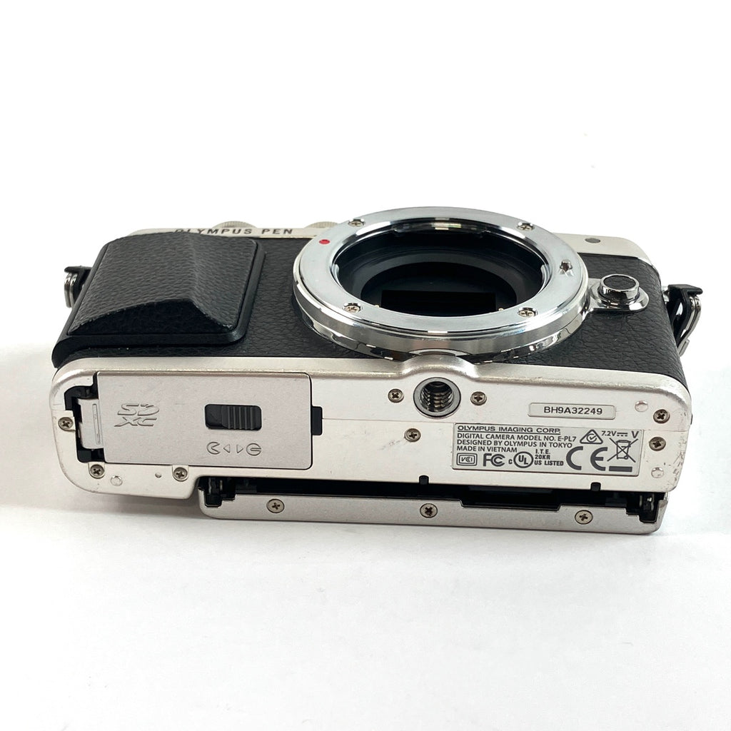 オリンパス OLYMPUS PEN Lite E-PL7 14-42mm EZレンズキット シルバー デジタル ミラーレス 一眼カメラ 【中古】