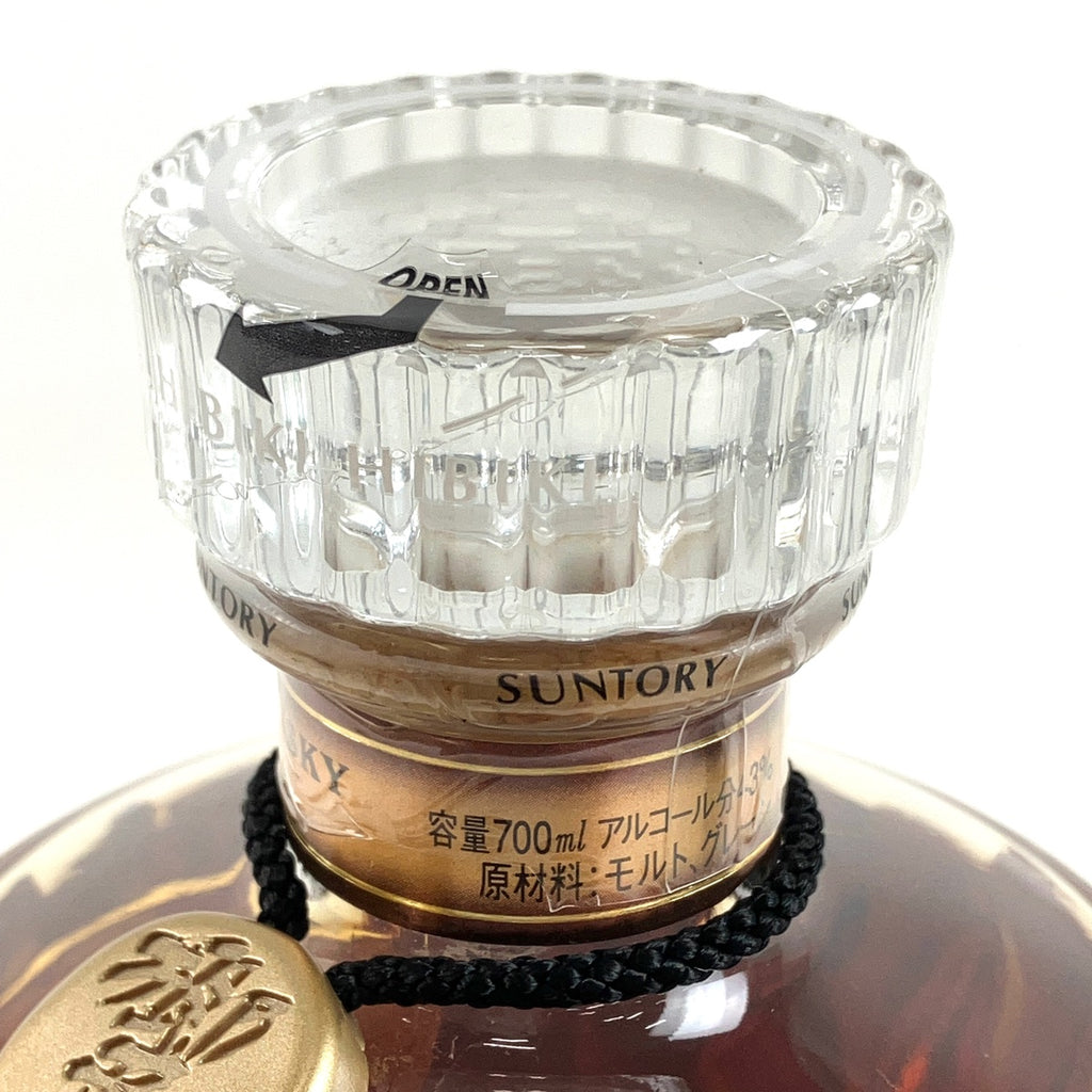 【東京都内限定お届け】 サントリー SUNTORY 響 17年 裏 ゴールドラベル 700ml 国産ウイスキー 【古酒】liqbb