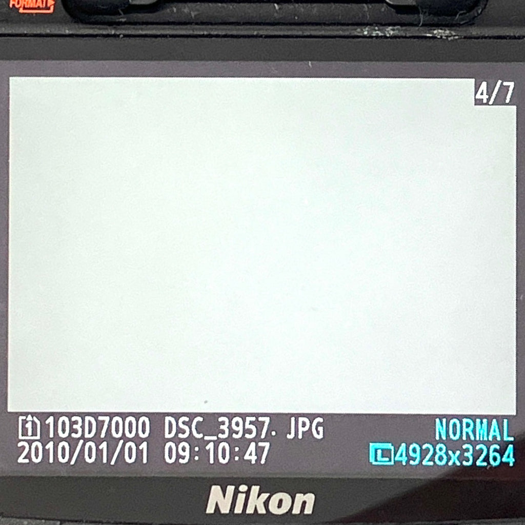 【在庫一掃】 ニコン Nikon D7000 18-105 VR レンズキット デジタル 一眼レフカメラ 【中古】