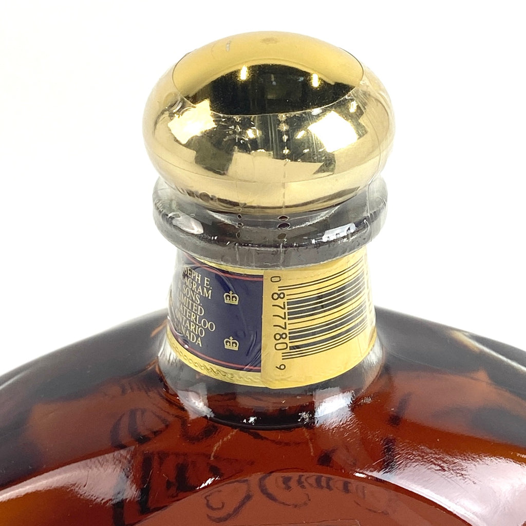 クラウンロイヤル Crown Royal リミテッドエディション カナディアン 750ml ウイスキー セット 【古酒】