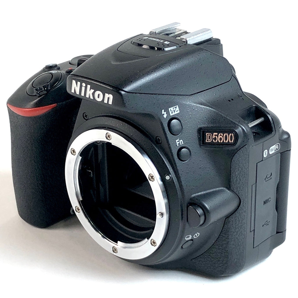【在庫一掃】 ニコン Nikon D5600 ボディ デジタル 一眼レフカメラ 【中古】 cambb