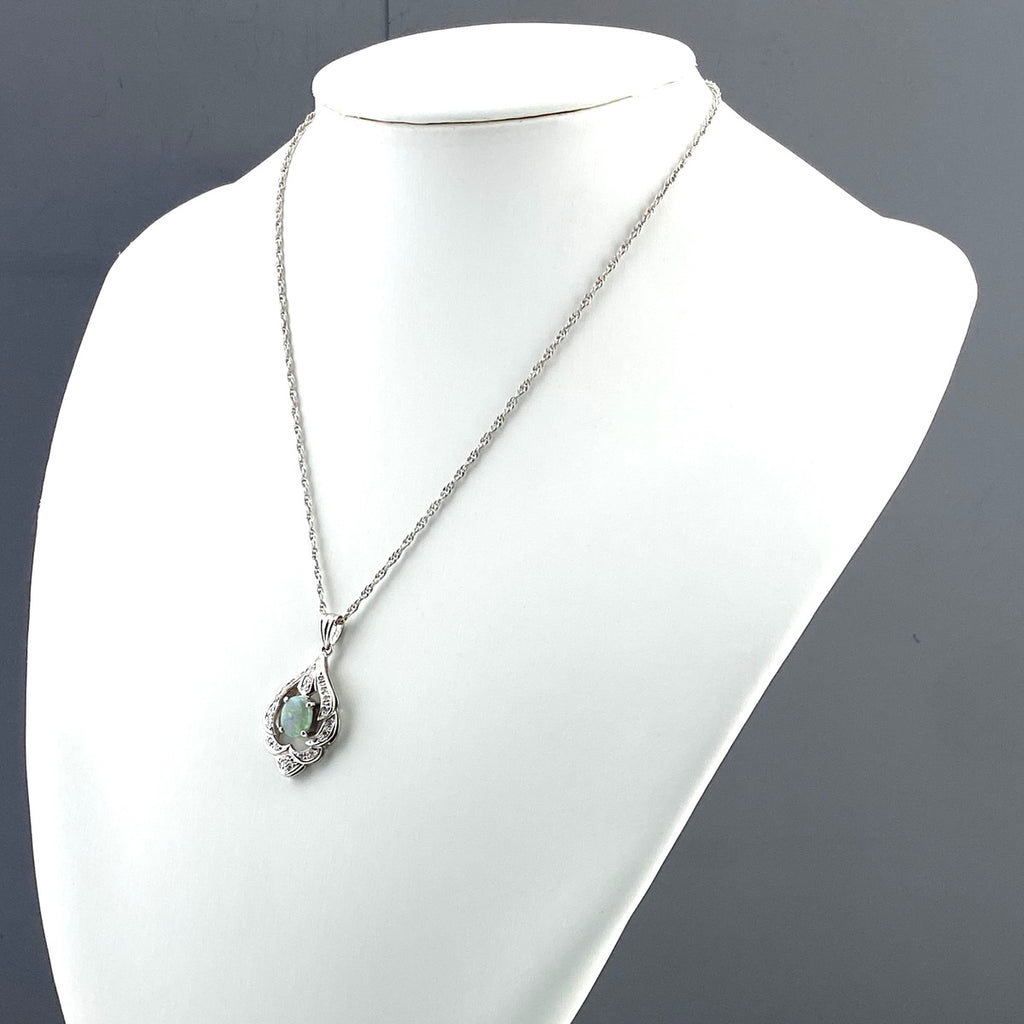 オパール デザインネックレス プラチナ ペンダント メレダイヤ ダイヤモンド ネックレス Pt900 Pt850 オパール レディース 【中古】nbjwl