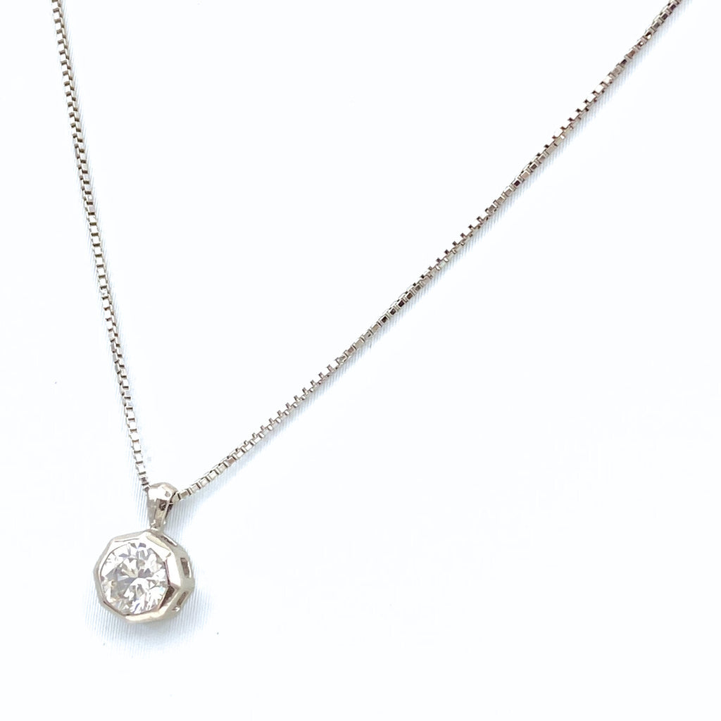 ダイヤモンド デザインネックレス プラチナ ペンダント ネックレス Pt900 Pt850 ダイヤモンド レディース 【中古】nbjwl