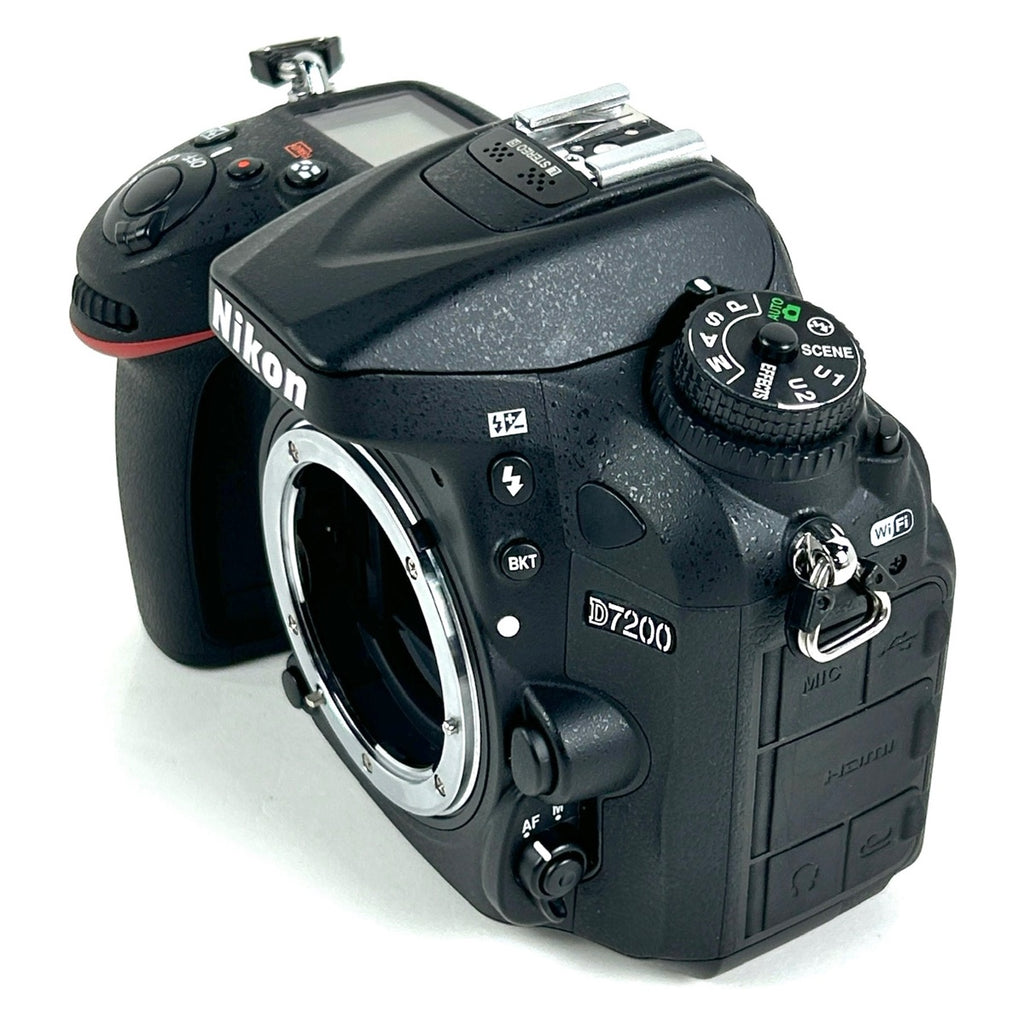 ニコン Nikon D7200 18-300 VR スーパーズームキット デジタル 一眼レフカメラ 【中古】