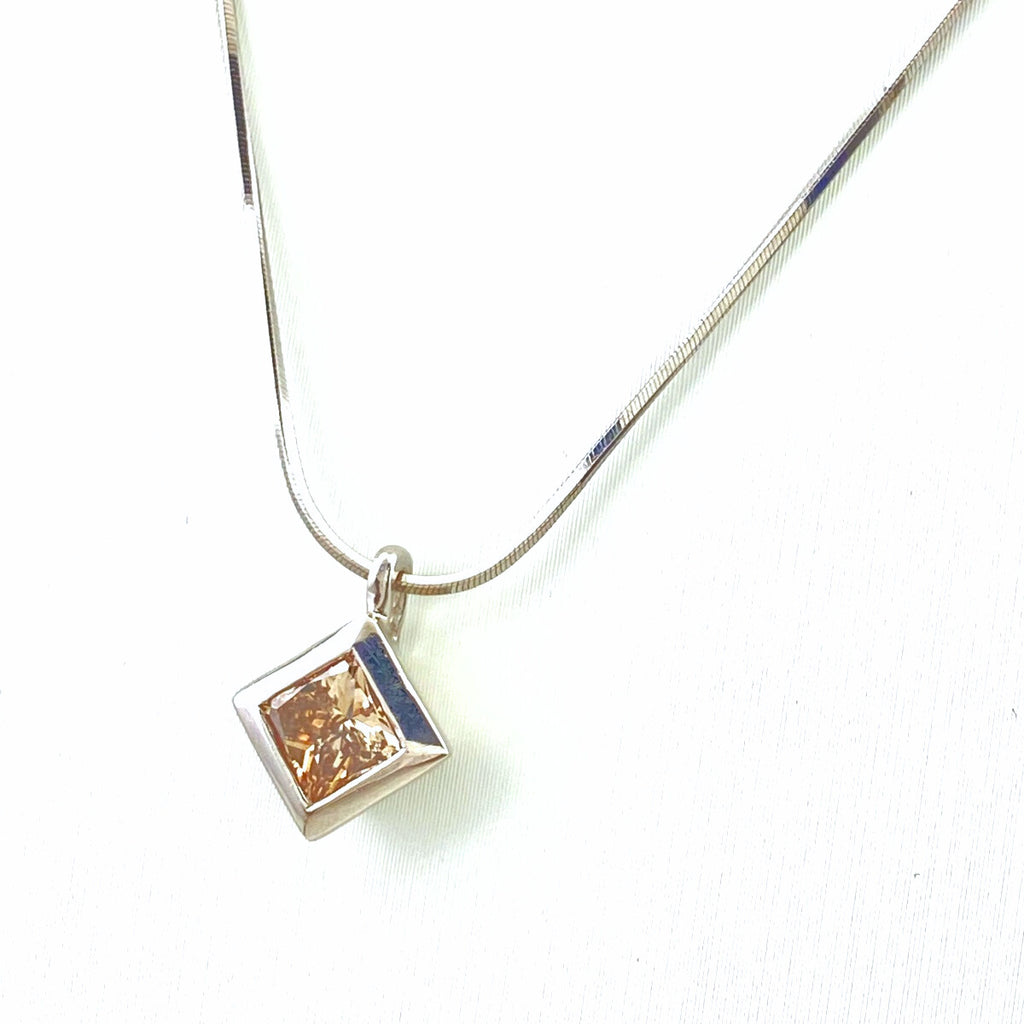 ダイヤモンド デザインネックレス プラチナ ペンダント ネックレス Pt900 Pt850 ダイヤモンド レディース 【中古】nbjwl
