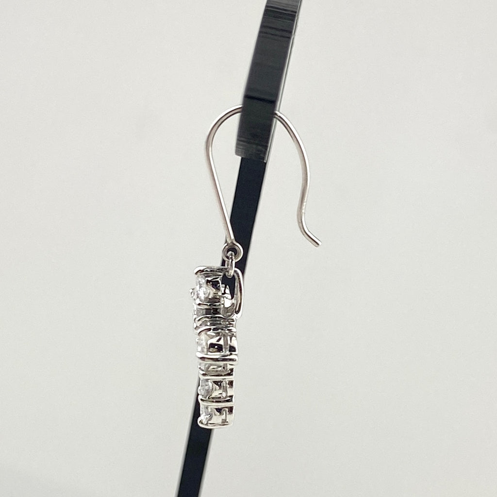 クロスモチーフ デザインピアス プラチナ メレダイヤ 十字架 ピアス Pt900 ダイヤモンド レディース 【中古】nbjwl