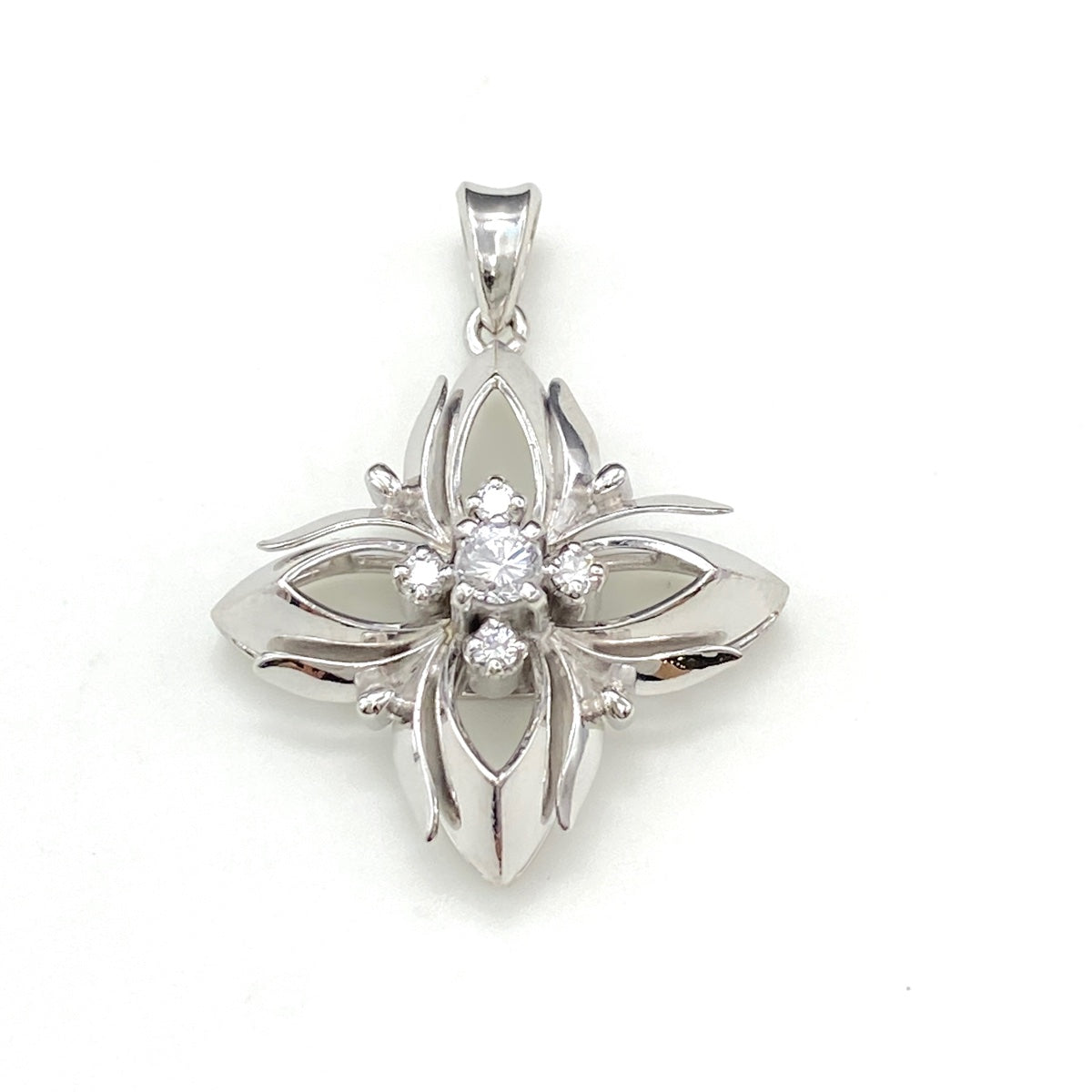 122【天然メレダイヤ0.15ct】PT900ペンダントトップ メレダイヤ デザインペンダントトップ プラチナ ペンダント