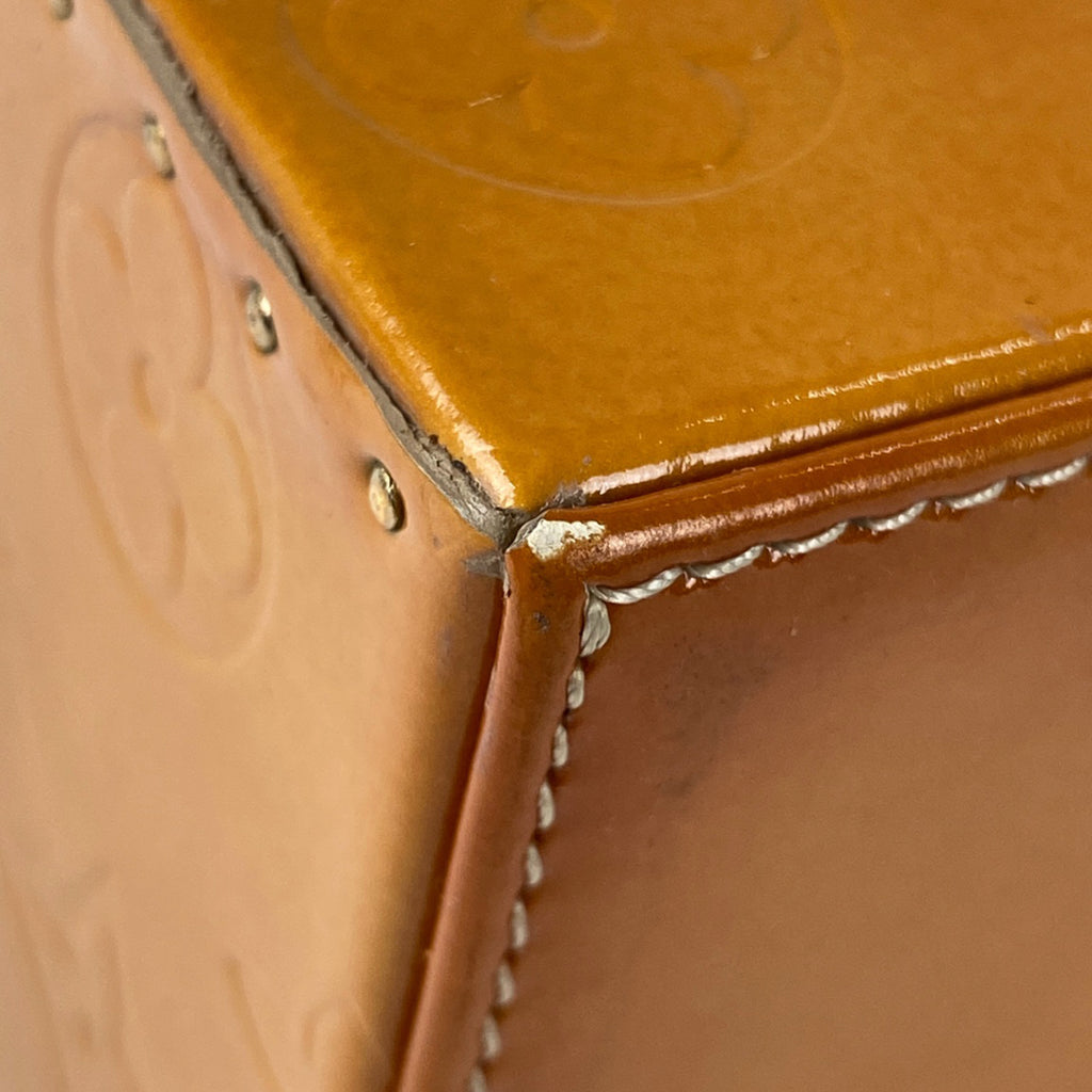 ルイ・ヴィトン ブリーカー バニティ エナメル 化粧ポーチ モノグラムヴェルニ ベージュ M91002 レディース 【中古】brbag