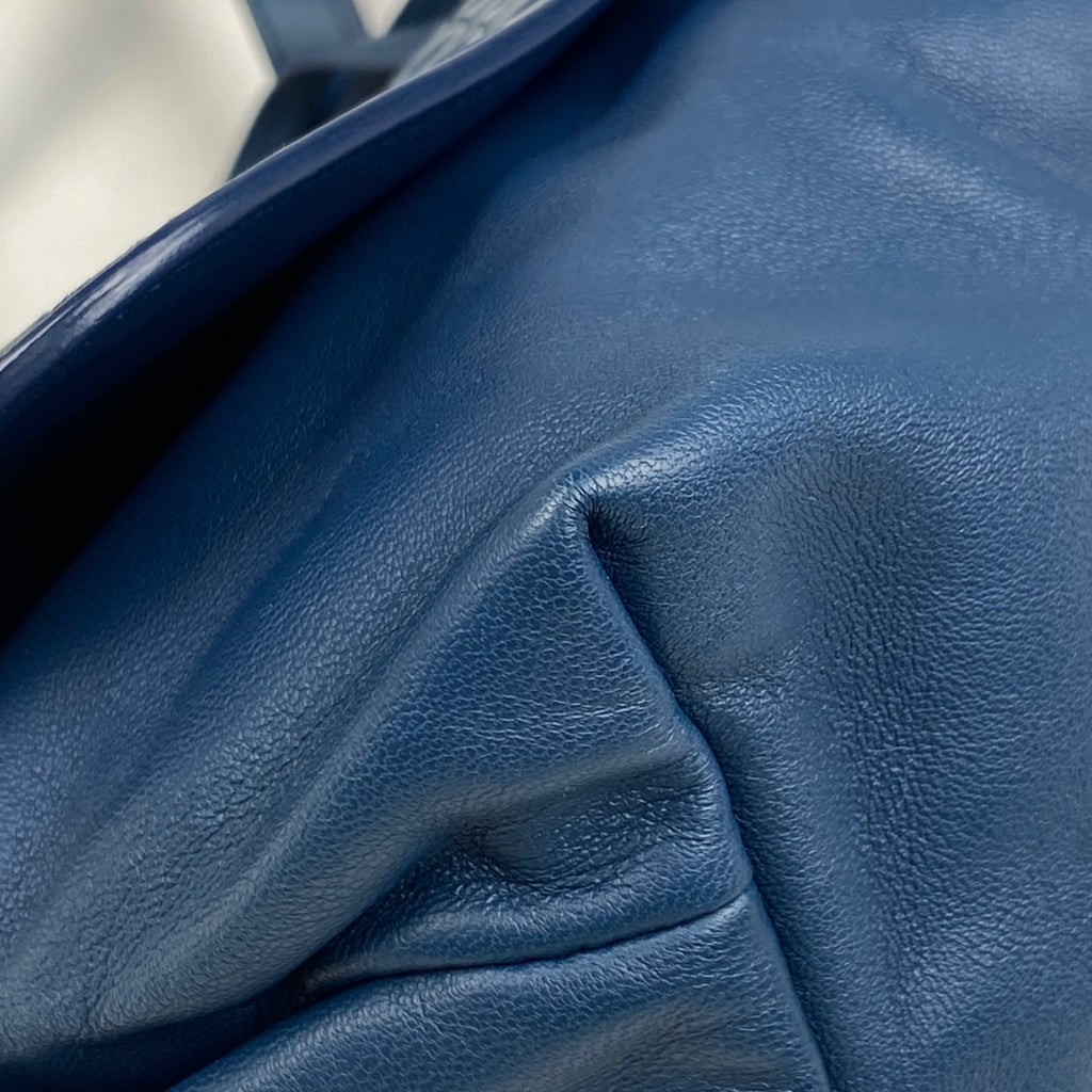 【最終値引き】 ボッテガヴェネタ イントレチャート ショルダーバッグ レザー ブルー レディース 【中古】 brbag