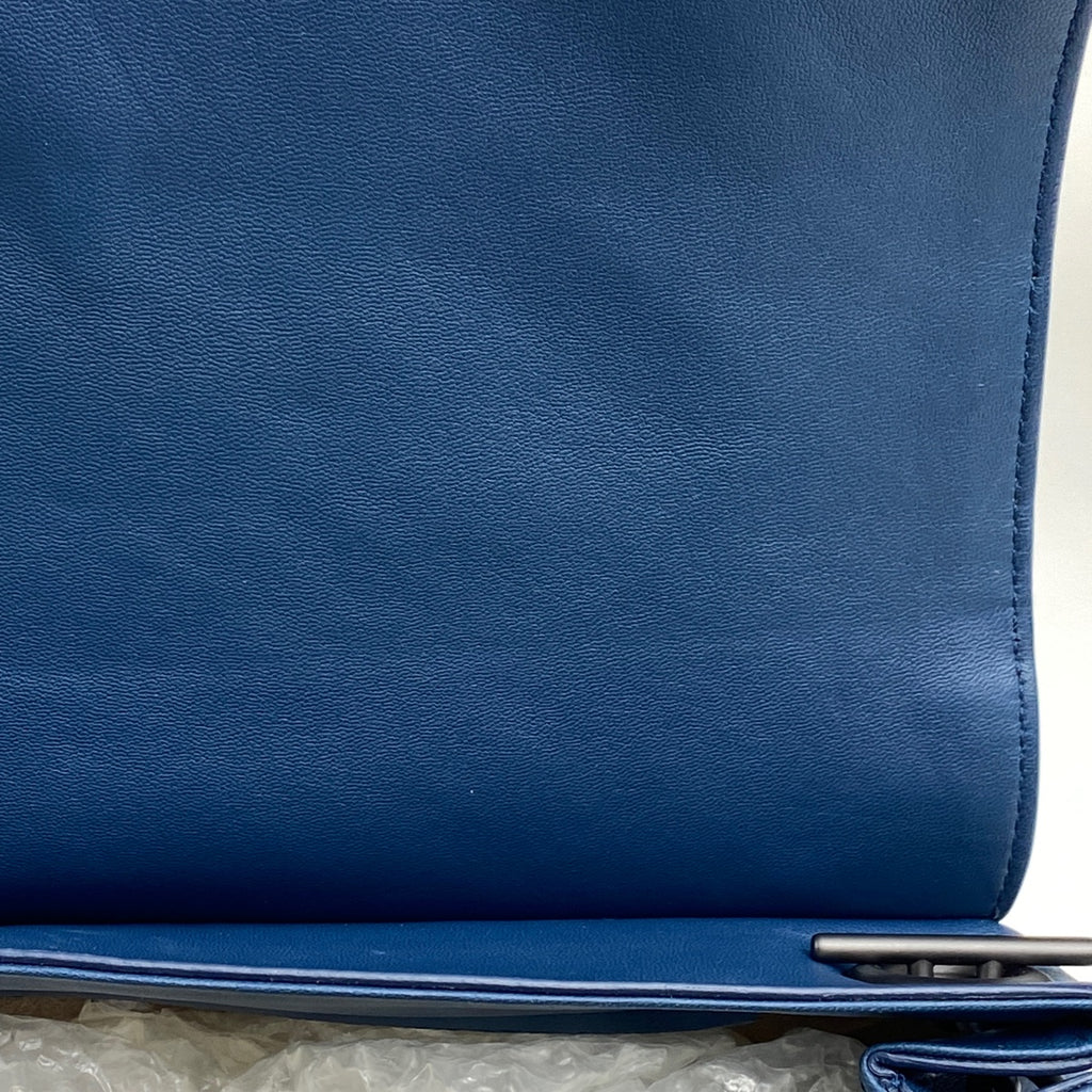 【最終値引き】 ボッテガヴェネタ イントレチャート ショルダーバッグ レザー ブルー レディース 【中古】 brbag