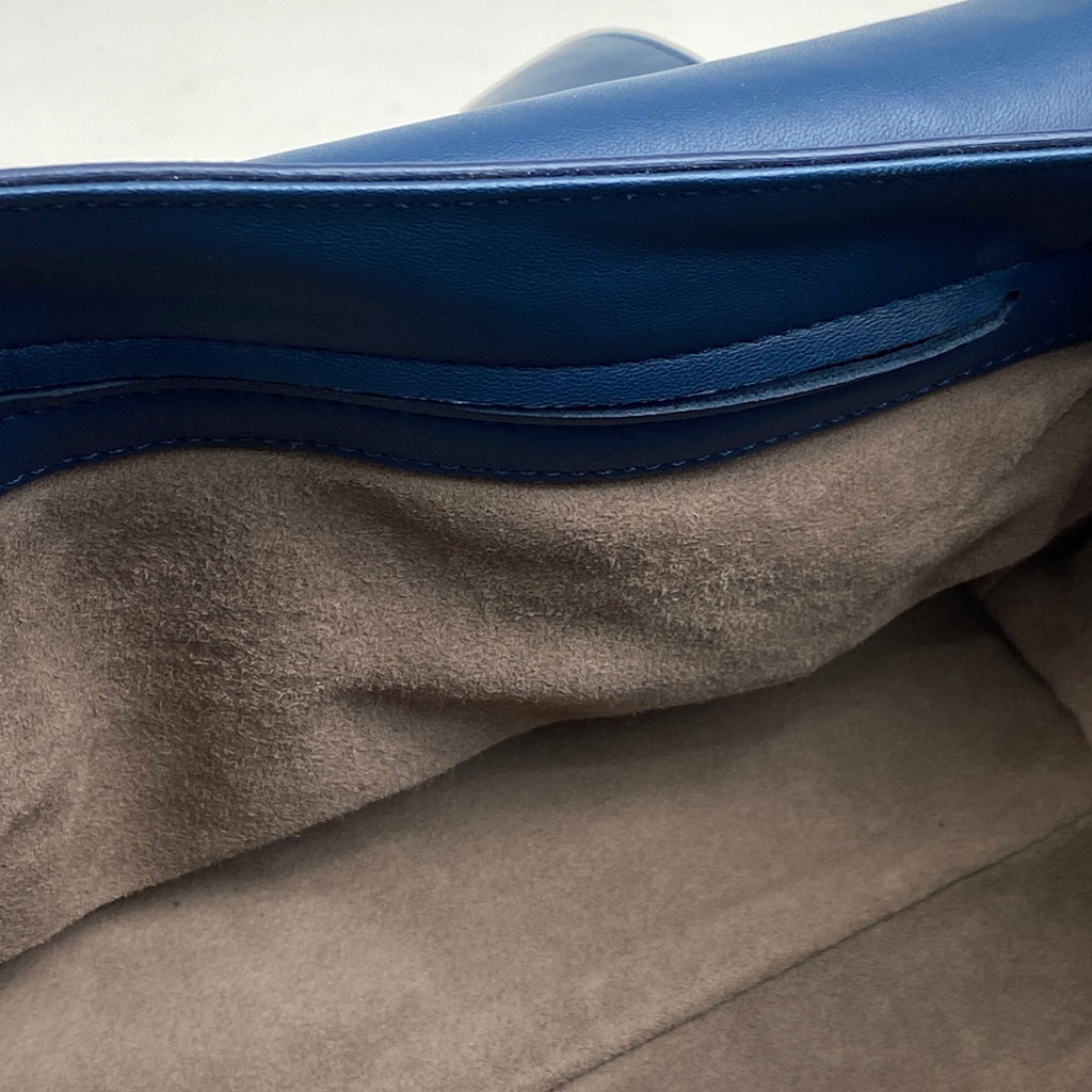 【最終値引き】 ボッテガヴェネタ イントレチャート ショルダーバッグ レザー ブルー レディース 【中古】 brbag
