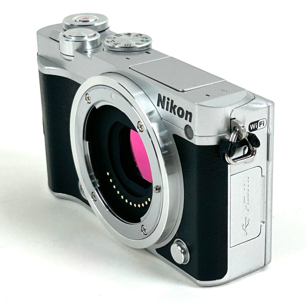 ニコン Nikon 1 J5 ボディ シルバー デジタル ミラーレス 一眼カメラ 【中古】