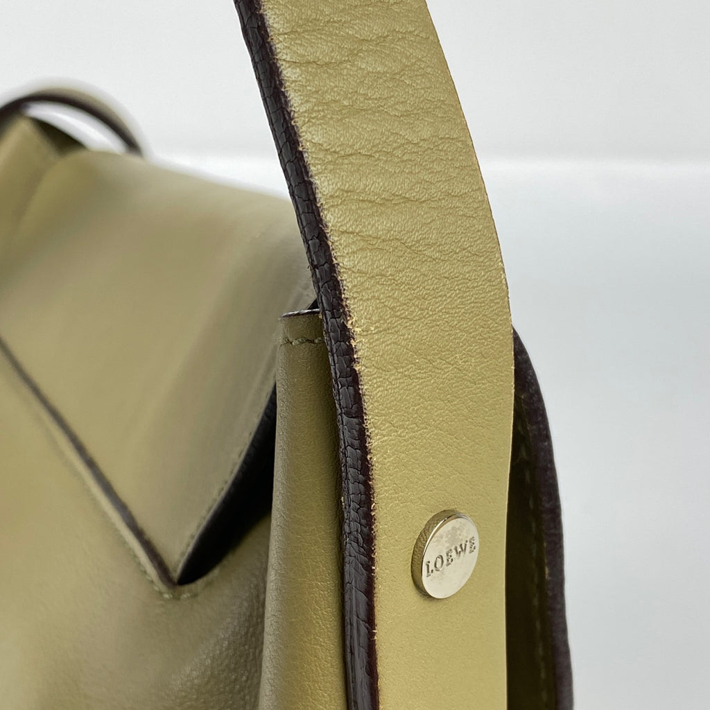 ロエベ ロゴ ショルダーバッグ ショルダーバッグ レザー オリーブ レディース 【中古】brbag