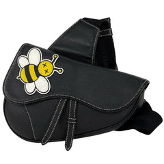 クリスチャンディオール サドルバッグ ボディバッグ カウズ KAWS 蜂 BEE ショルダーバッグ レザー ブラック メンズ 【中古】brbag