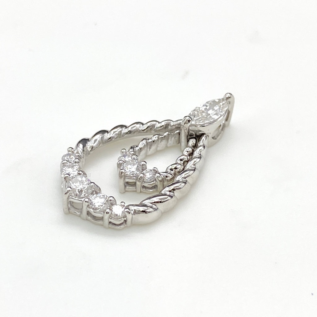 メレダイヤ デザインペンダントトップ プラチナ ペンダントトップ Pt900 ダイヤモンド レディース 【中古】nbjwl