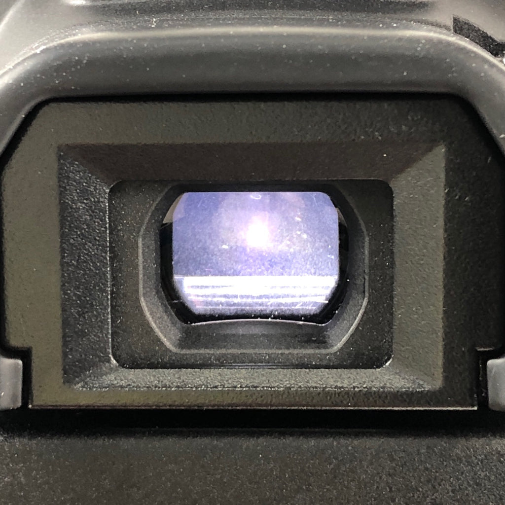 【在庫一掃】 キヤノン Canon EOS Kiss X5 EF-S 18-55 IS II レンズキット デジタル 一眼レフカメラ 【中古】 cambb