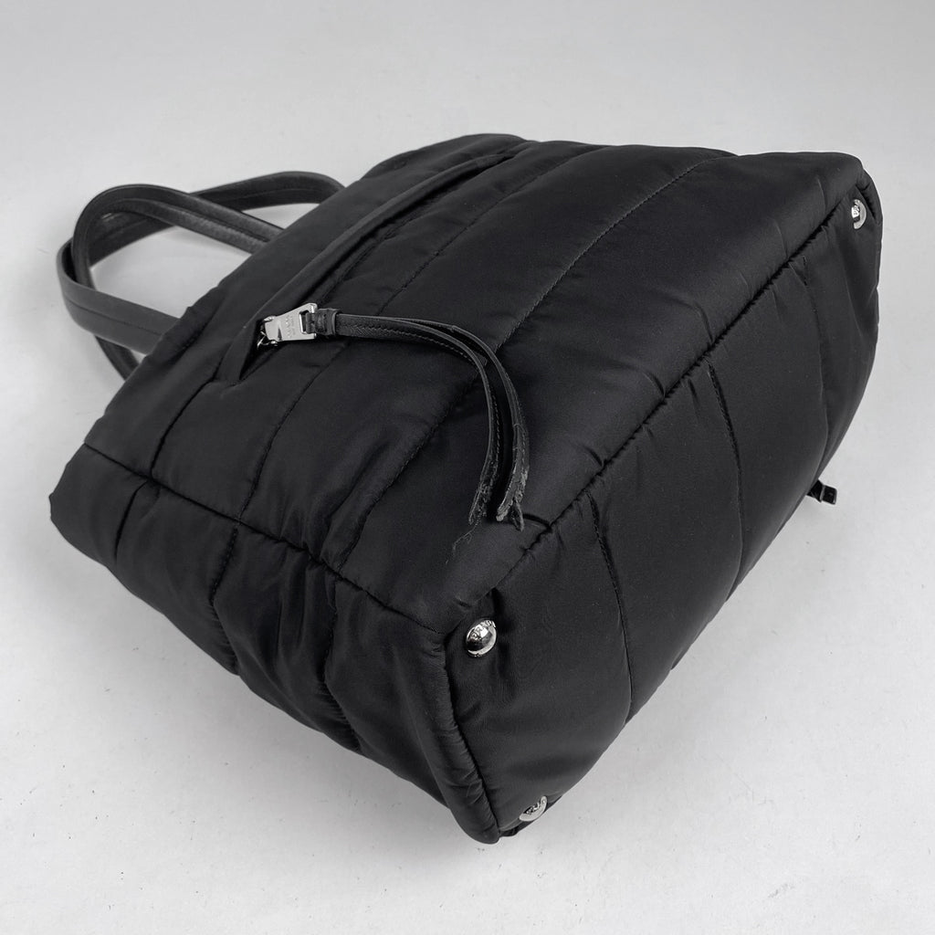 プラダ ロゴプレート トートバッグ ハンドバッグ トートバッグ ナイロン ネロ(ブラック) レディース 【中古】brbag