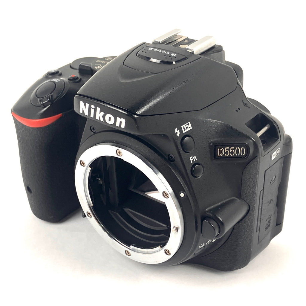 ニコン Nikon D5500 ボディ ブラック デジタル 一眼レフカメラ 【中古】