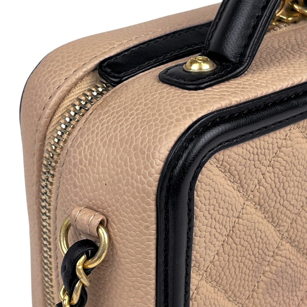 シャネル ココマーク チェーン ショルダーバッグ ミニ マトラッセ ショルダーバッグ キャビアスキン ベージュ ブラック レディース 【中古】brbag