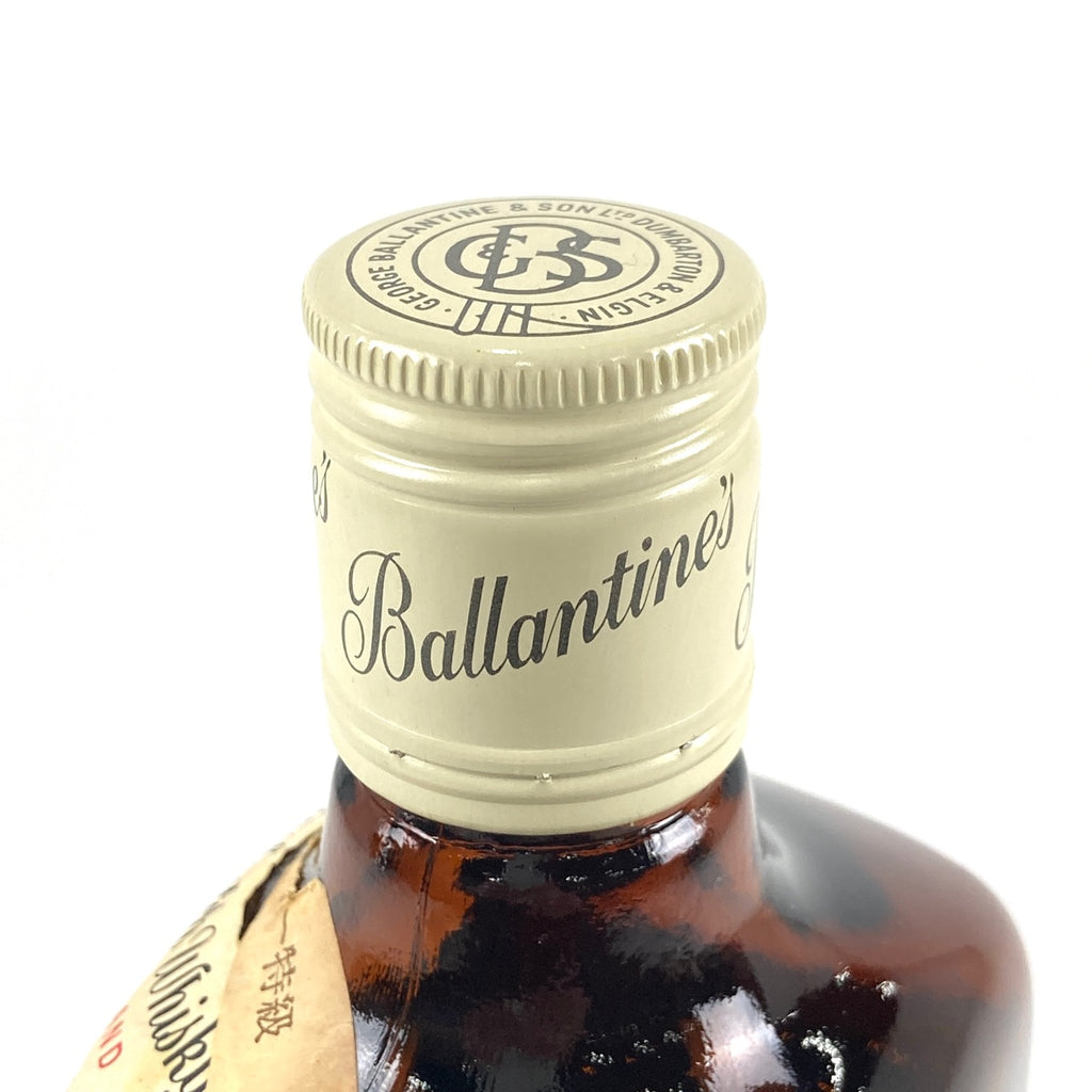 バランタイン Ballantines ファイネスト 赤青旗 17年 ファイネスト 茶/白 陶器 スコッチ 750ml ウイスキー セット 【古酒】