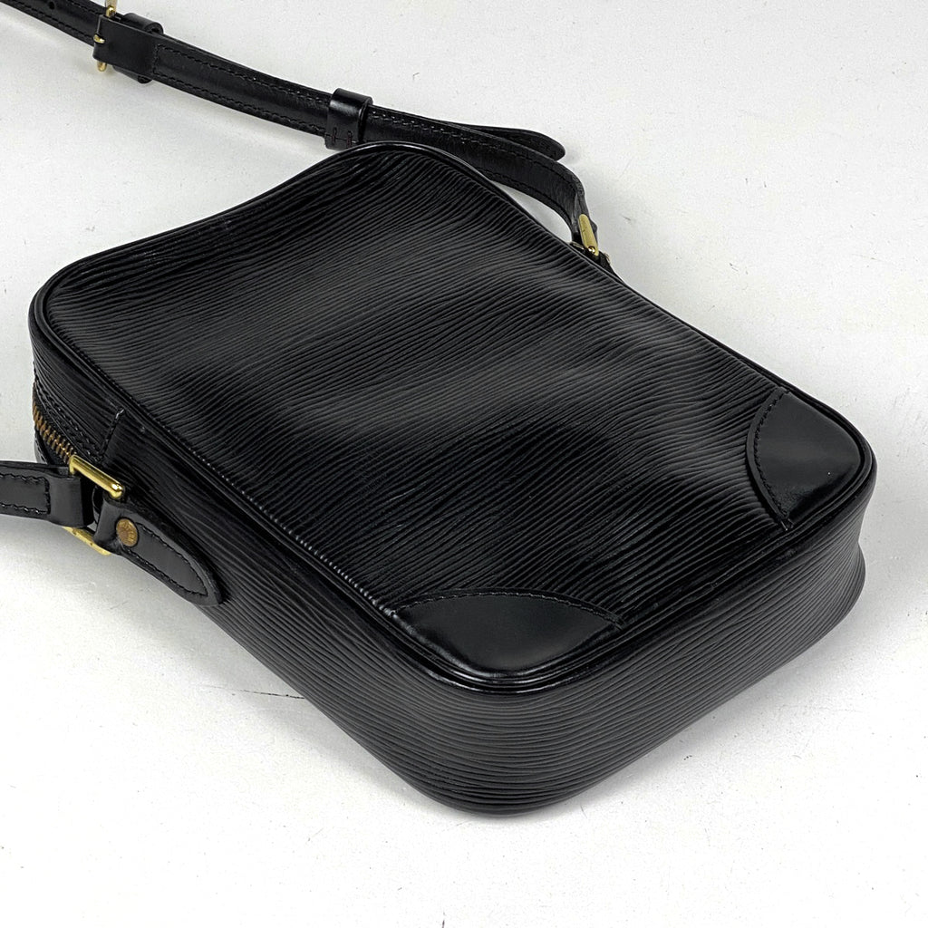 ルイ・ヴィトン ダヌーブ 斜め掛け ショルダーバッグ エピ ノワール(ブラック) M45632 レディース 【中古】brbag