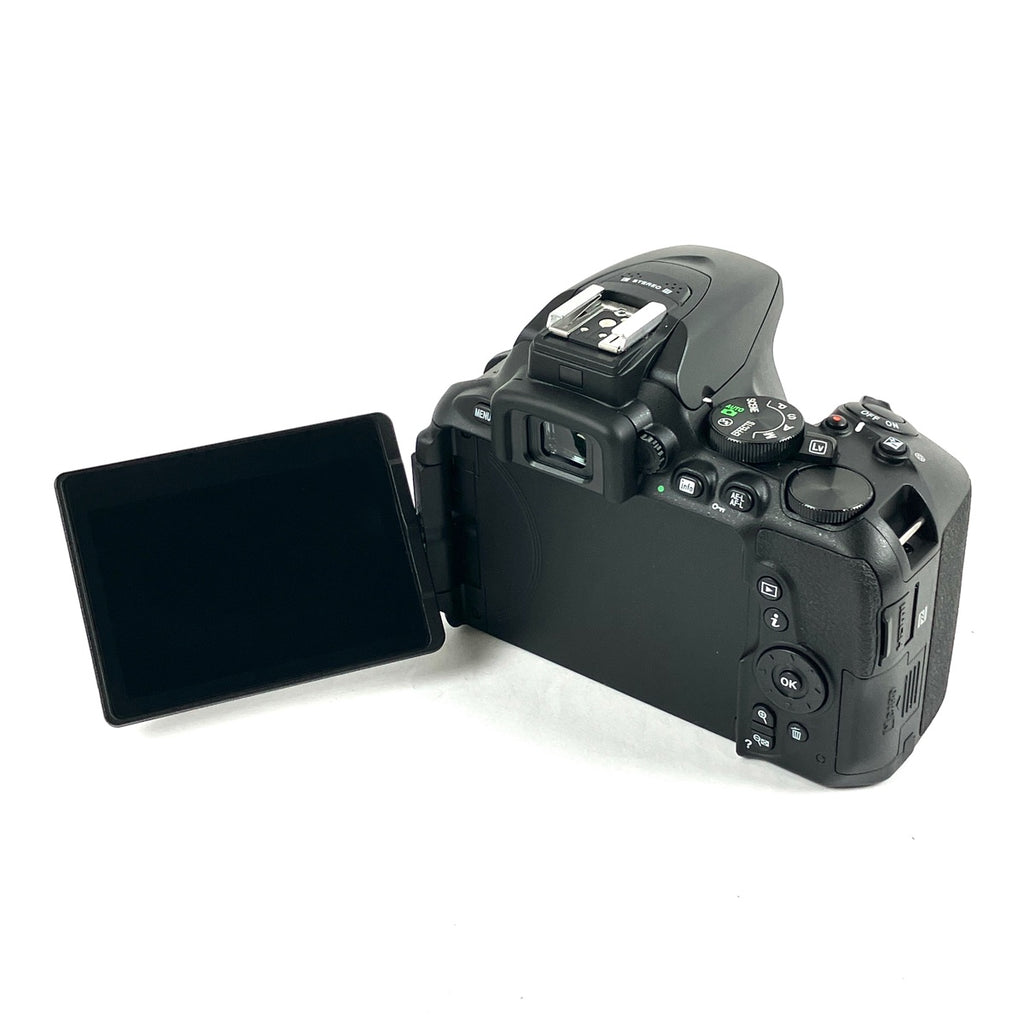 ニコン Nikon D5600 18-55 VR レンズキット デジタル 一眼レフカメラ 【中古】cambb