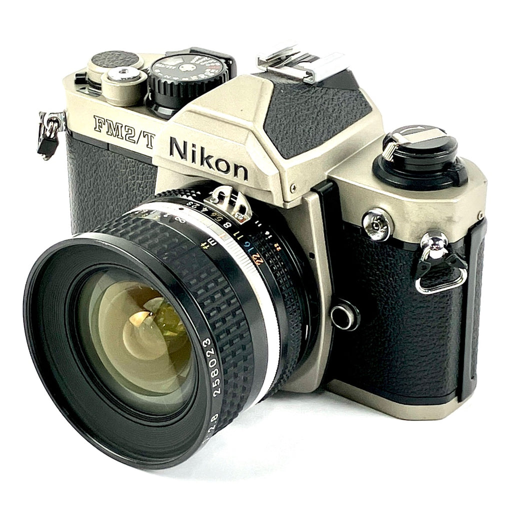 ニコン Nikon NEW FM2/T チタン ＋ Ai-S NIKKOR 20mm F2.8 フィルム マニュアルフォーカス 一眼レフカメラ 【中古】